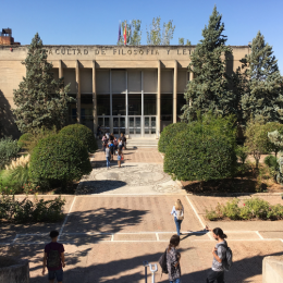 Académica UCSH participa en conversatorio de la Universidad de Granada