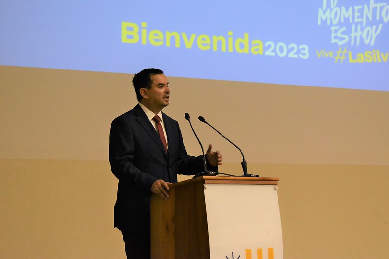 Facultad de Ingeniería y Empresa Bienvenida estudiantes UCSH