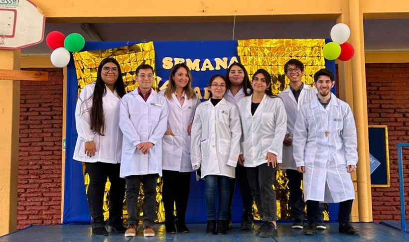 Tutorías: experiencias de estudiantes de Matemática e Informática Educativa UCSH