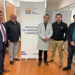 Director de Economía de Universidad Politécnica Salesiana de Ecuador UPS visita Facultad de Ingeniería y Empresa UCSH