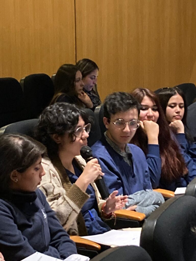 Estudiantes de Enfermería UCSH participan de Jornadas de capacitación de monitores en prevención de quemaduras infantojuveniles COANIQUEM.